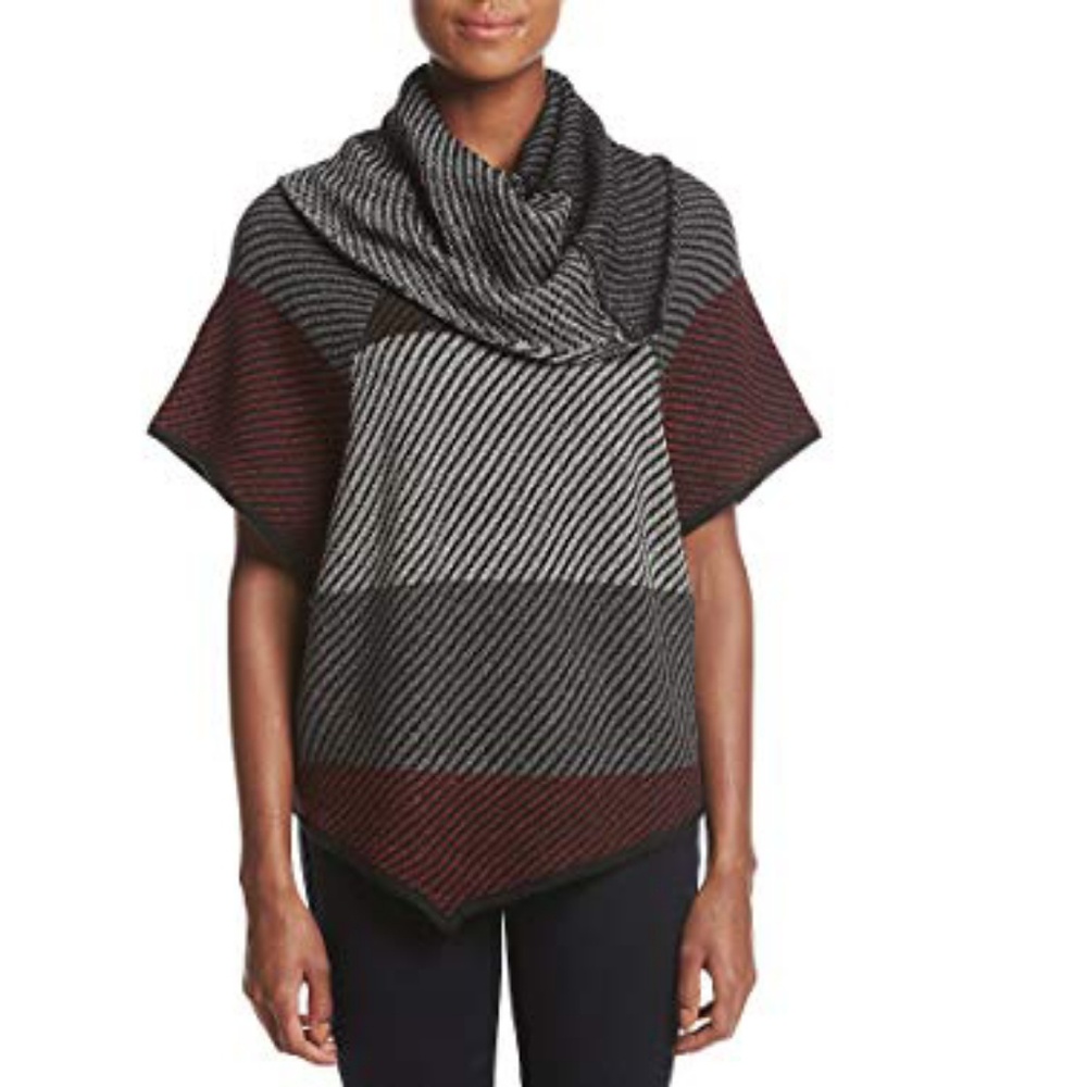 NWT Chelsea and Theodore Cowl Neck Poncho S